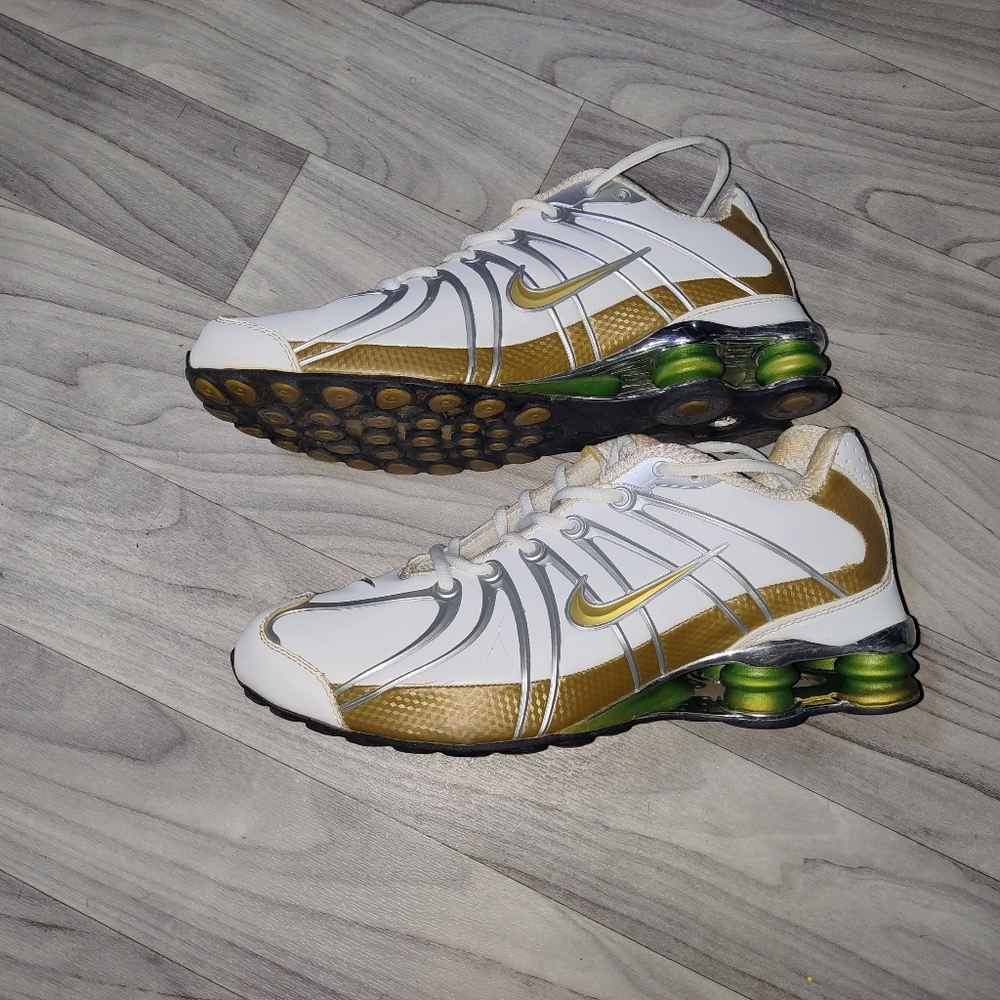 Women's Nike Shox size 12 Men's size 10